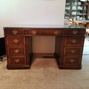 lot 1698 image: kneehole desk with glass top- made by Lane - Mahogany
