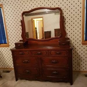 lot 1704 image: Davis cabinet company solid cherry dresser with mirror - Lillian Russell pattern with wood handles