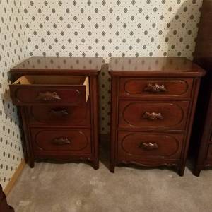 lot 1707 image: Pair of Davis cabinet company solid cherry nightstands- Lillian Russell pattern with wood handles