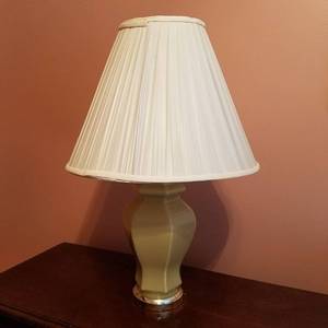 lot 1727 image: table lamp