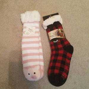 lot 1854 image: two pair of slipper socks