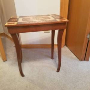 lot 1855 image: table with music box