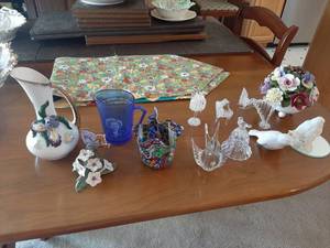 lot 1773 image: Assorted Glassware - Shirley Temple Pitcher, Lefton and Lenox