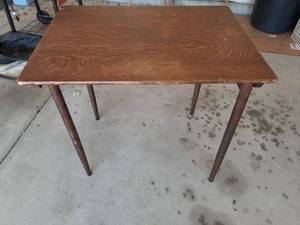 lot 1800 image: Vintage Folding Table