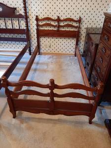 lot 1820 image: Abernathy Walnut Twin Size Bed