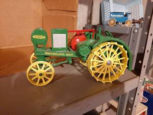 lot 1828 image: Metal Waterloo Boy Tractor