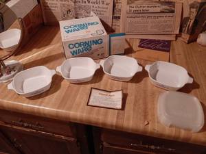lot 1835 image: Corning Ware Petite Pan Set