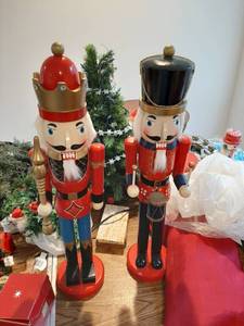 lot 1903 image: 2 Nutcrackers
