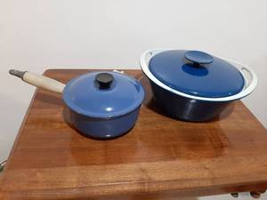 lot 1908 image: Porcelain on Cast Iron Cookware