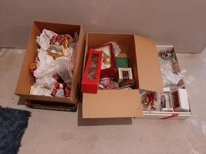 lot 1927 image: 3 Boxes Christmas Decor