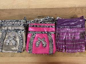 lot 1 image: western style purses
