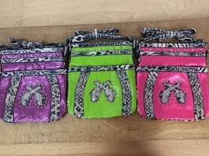 lot 2 image: 3 western style purses
