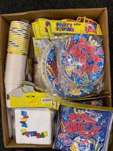 lot 43 image: party supplies