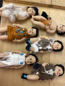 lot 62 image: Native American dolls