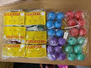 lot 76 image: 24 clackers  vintage toy