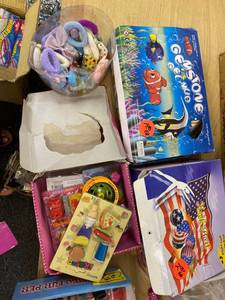 lot 79 image: lot of misc kids gifts