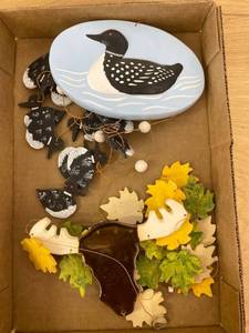 lot 1136 image: 2 animal wind chimes
