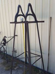 lot 215 image: Bell stand with yolk