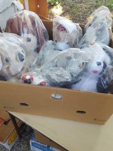 lot 248 image: 7 stuffed animals