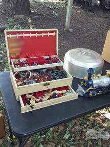 lot 265 image: jewelry box and contents, toy train