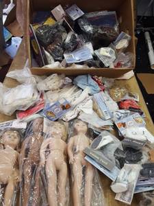lot 1162 image: Dolls, doll clothes and accessories, Big Lot