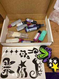 lot 1532 image: fabric paint and stencil set