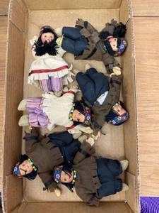 lot 1533 image: Native American dolls (small)