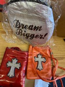 lot 1613 image: 3 small purses