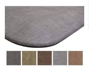 lot 385 image: Standing Mat