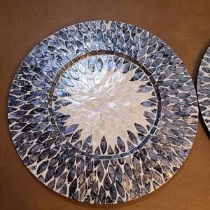 lot 411 image: Terra Made Plate Set