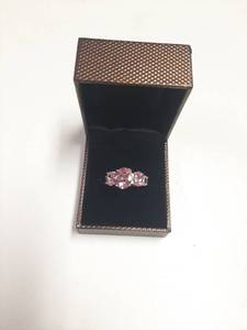 lot 199 image: Ring with Pink Stones