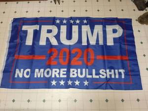 lot 213 image: Trump 2020 Flag