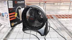 lot 51249 image: Honeywell Small Black Fan. Used