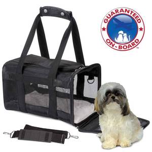 lot 51304 image: Sherpa Deluxe Pet Carriers