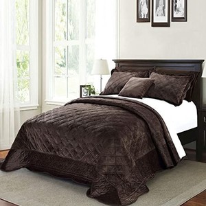 lot 73053 image: Home Soft Things Supersoft Bedspread & Coverlet Set, 120 x 120, Chocolate