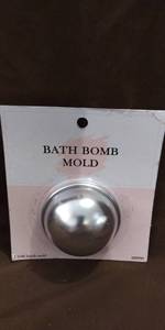 lot 4065 image: Stainless Steel Bath Bomb Molds Lot Of 5-new