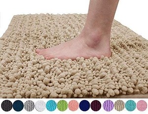 lot 8057 image: bathroom rug
