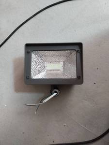 lot 8068 image: led flood lights