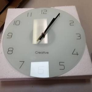 lot 9114 image: Creative Wall Clock