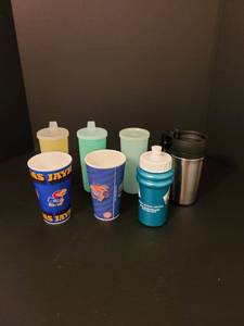 lot 1107 image: Set of 7 assorted drinking glasses 3 are Tupperware