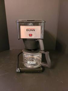 lot 1120 image: Bunn coffee maker