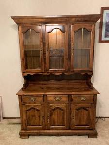lot 1212 image: Hutch with light 75 x 49 x 30