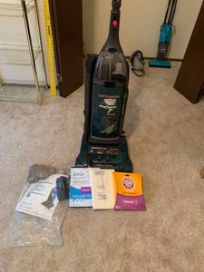 lot 1311 image: Hoover wind tunnel self-propelled with vacuum bags and attachments