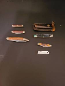 lot 1410 image: Assorted pocket knives
