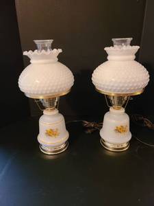 lot 1502 image: Set of 2 lamps