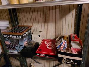 lot 2016 image: Assorted games bingo, uno and cards