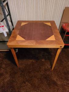 lot 2025 image: Small side table approximately 36 square