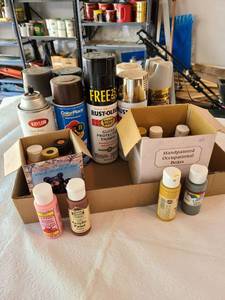 lot 3001 image: Assorted paints