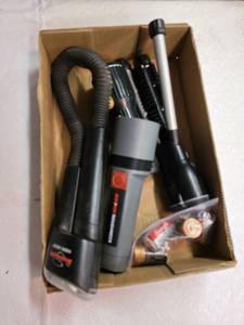 lot 3024 image: Assorted flashlights