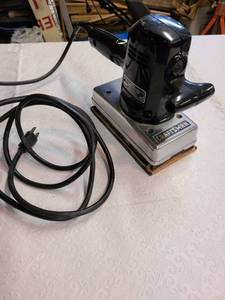 lot 3033 image: Craftsman belt sander